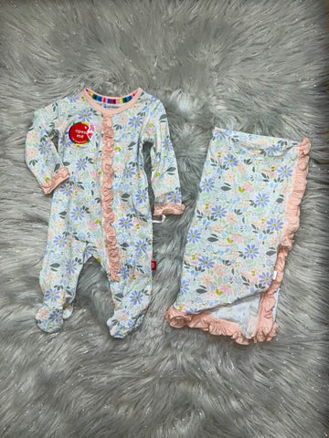 Darby Floral Footie