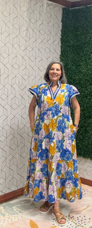 Bright Floral Print Midi Dress Large Bright Floral Print Midi Dress Large