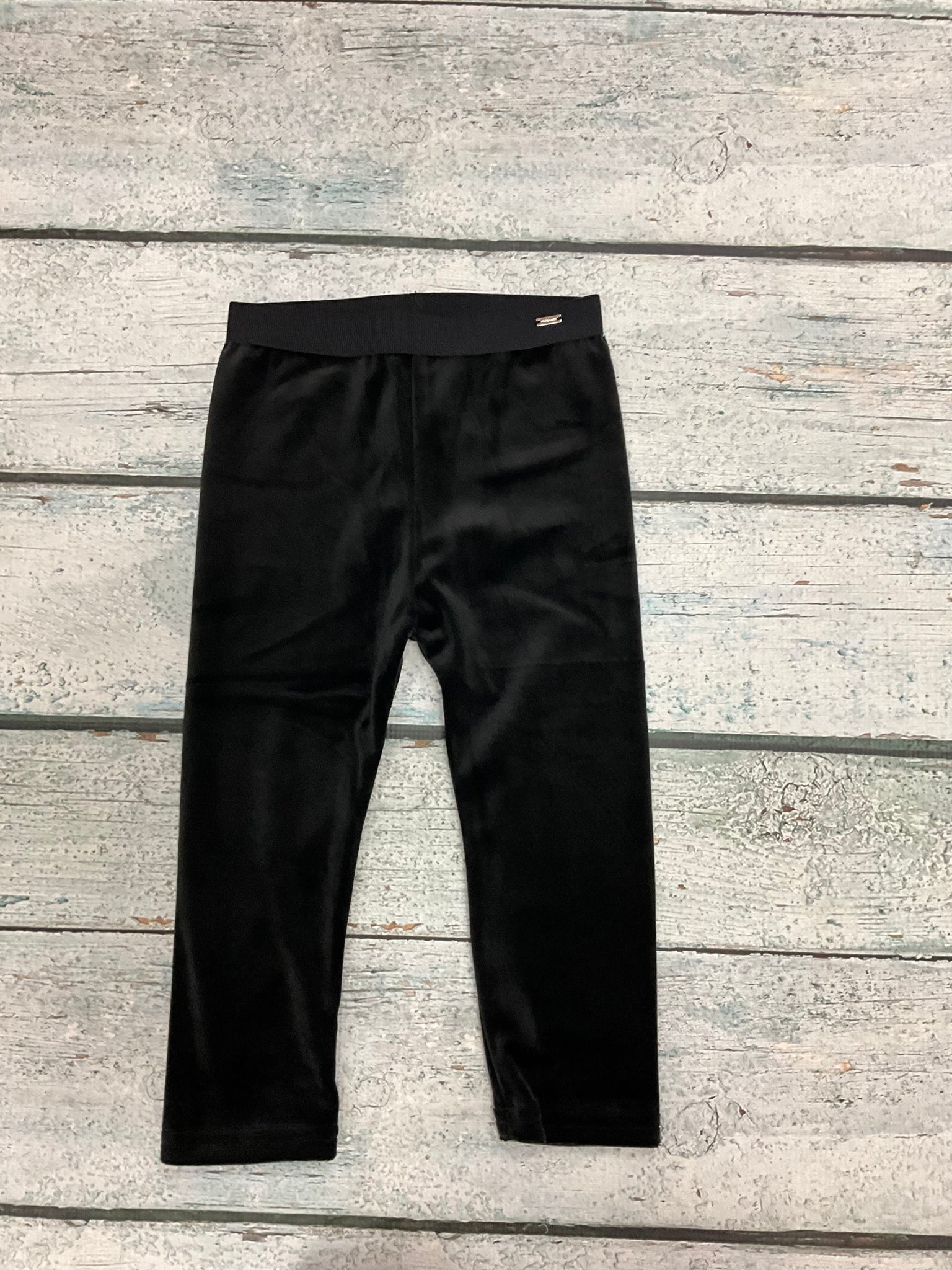 Basic black leggings