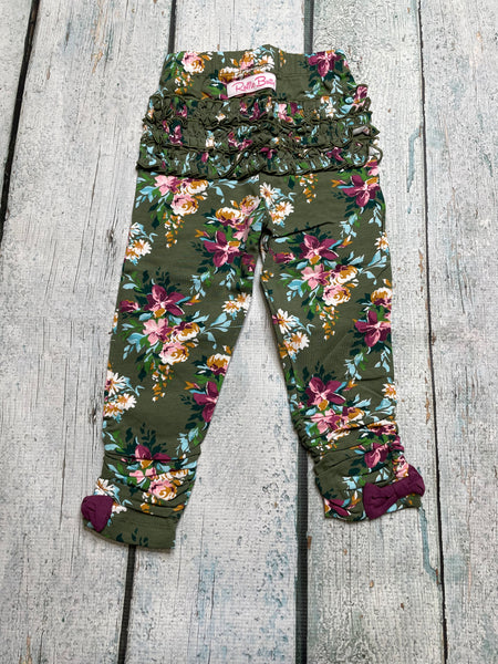 Back Of Enchanted Garden Ruched Leggings