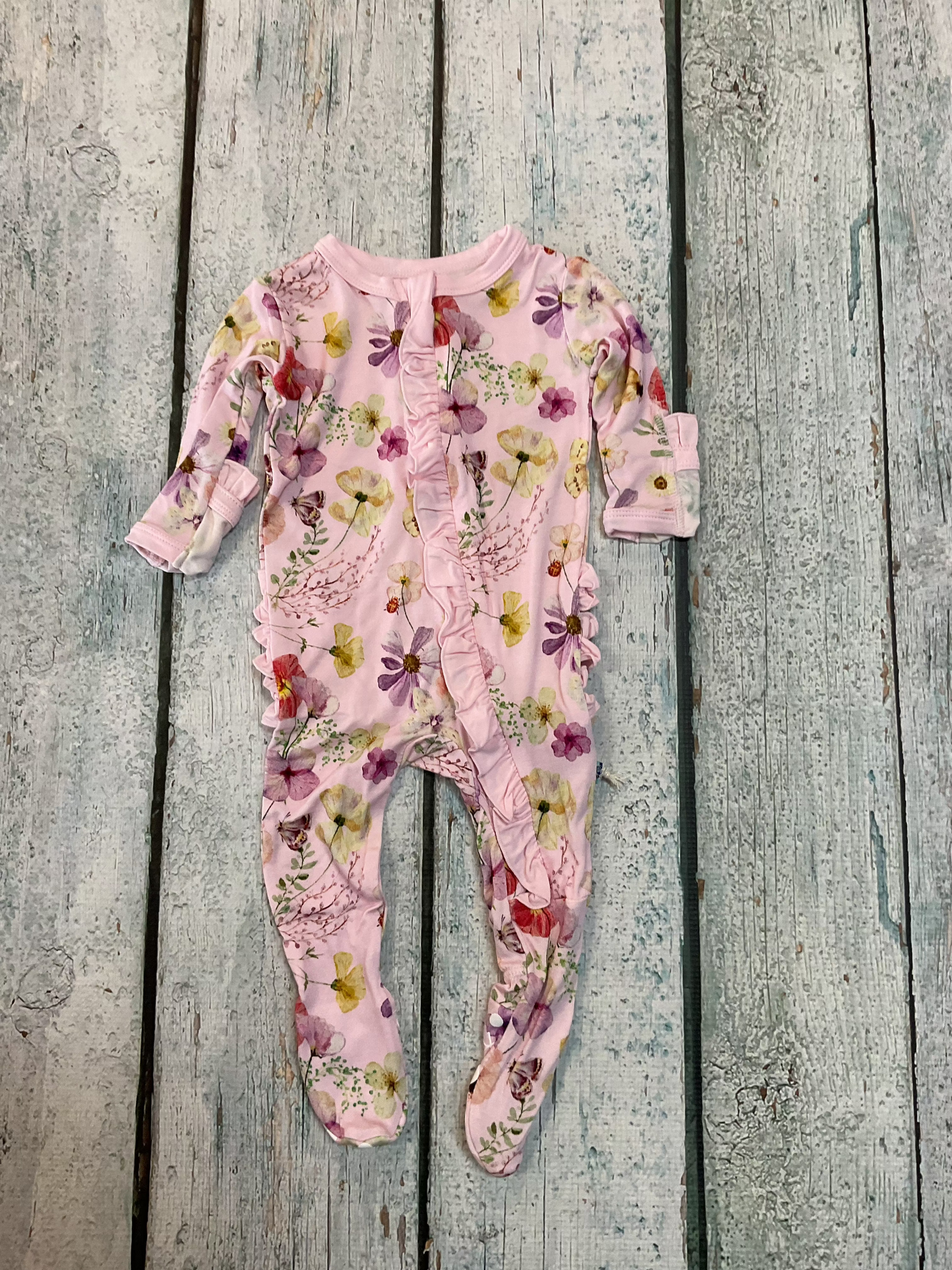 Shrinking Violets Pressed Flowers Footie