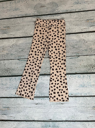 Cream cheetah flare leggings