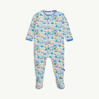 Aa Truck Would have it Footie
